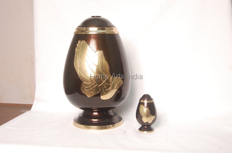 Urn- 104.JPG